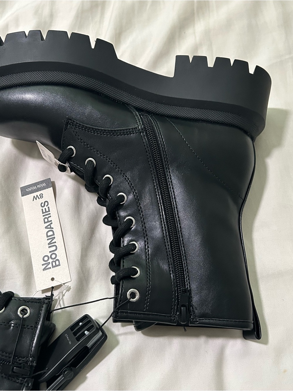 No Boundaries Black Chunky Lace-Up Combat Boots size 8 NWT - Picture 5 of 6